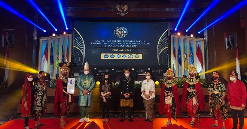 SBMPTNP 2021 Diresmikan, Sandiaga Uno: Poltekpar Harus Berinovasi