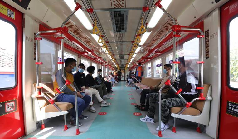  PPKM Darurat, KAI Kurangi Kapasitas Penumpang KRL Jabodetabek Jadi 52 Orang per Gerbong
