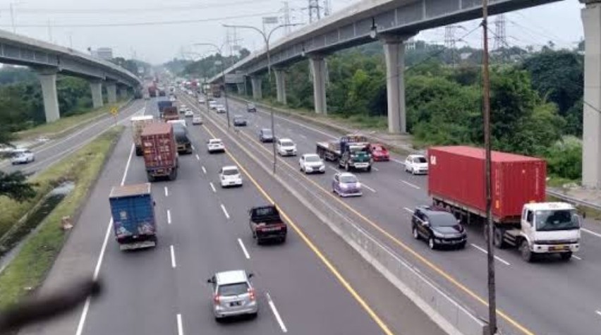 Pemerintah Akan Gunakan Teknologi Canggih Deteksi Truk Kelebihan Muatan 