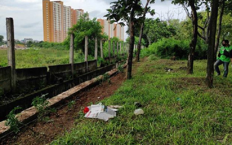Penemuan Mayat Bayi Terbungkus Kantong Plastik Gegerkan Warga Pademangan
