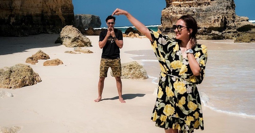 Donna Agnesia Negatif Covid-19, Darius Sinathrya Gregetan Belum Bisa Dekat-Dekat Istri