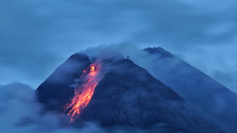 Suplai Magma Kecil Sebabkan Awan Panas Merapi Tak Muncul