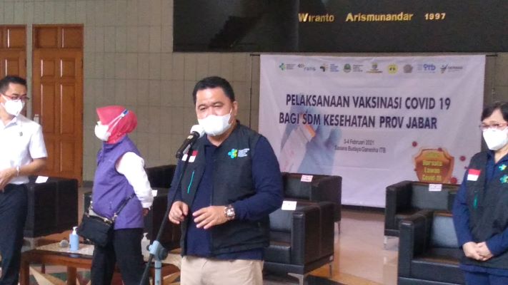 Seusai Nakes, Pemerintah Akan Vaksinasi Covid-19 Pedagang di Pasar dan Driver Ojek 