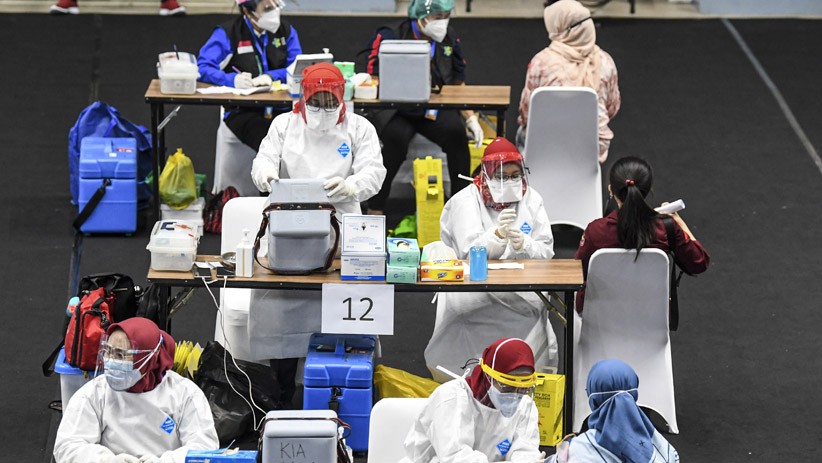 Vaksinasi Covid-19 untuk Nakes Capai 72,76 Persen