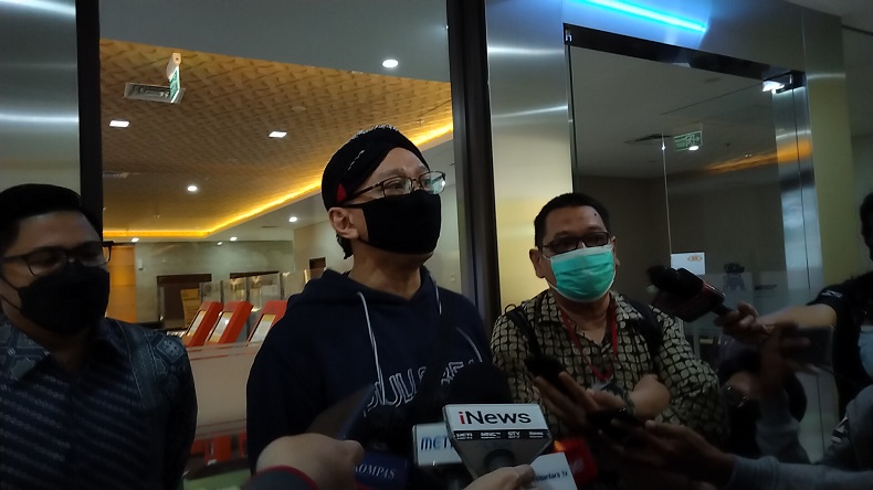 Selesai Diperiksa Bareskrim, Abu Janda Klaim Tak Rasis Tapi Ejek Pemikiran Natalius Pigai