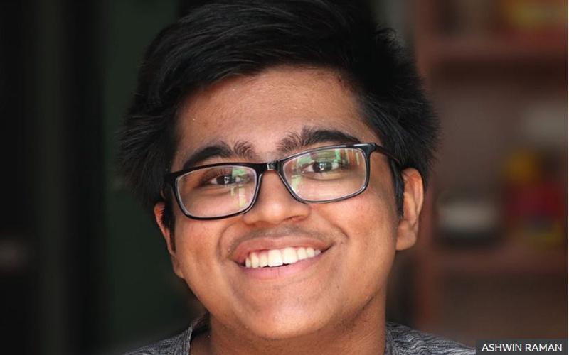 Keren! Remaja India Digaji Cuma untuk Nonton Sepak Bola Seharian