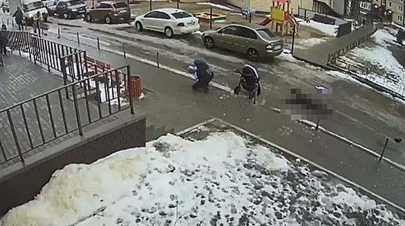 Bayi 5 Bulan Tertimpa Pria yang Bunuh Diri Lompat dari Lantai 17 Apartemen, Keduanya Tewas