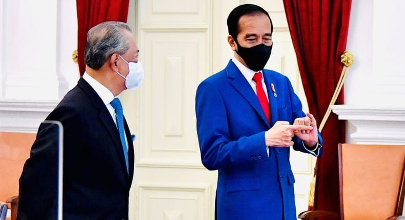 Presiden Jokowi Titip WNI ke PM Malaysia Muhyiddin Yassin