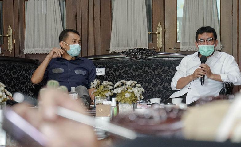 Jateng di Rumah Saja, Pasar dan PKL di Salatiga Tetap Buka dengan Pengawasan Ketat