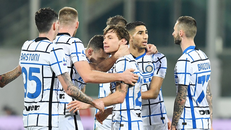 Libas Fiorentina, Inter Milan Kudeta AC Milan dari Puncak Klasemen