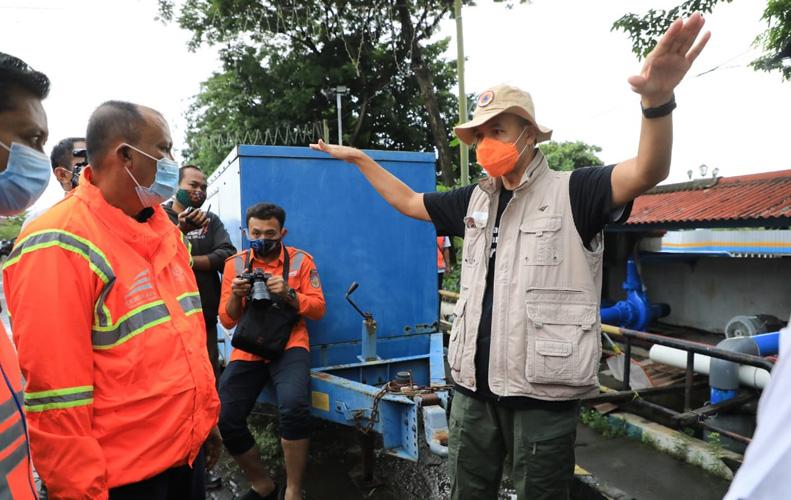 Disindir Banjir Semarang Kok Sepi di Medsos, Ganjar Balas Sujiwo Tedjo 