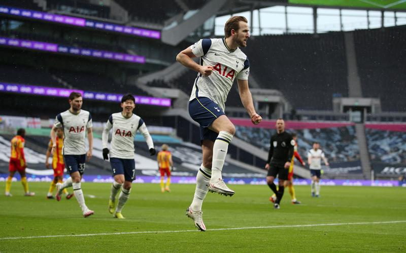 Tottenham Kalahkan West Brom, Harry Kane Bikin Rekor