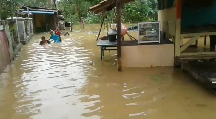 Dua Sungai di Ciasem Subang Meluap, Warga 2 Desa Pilih Bertahan di Rumah