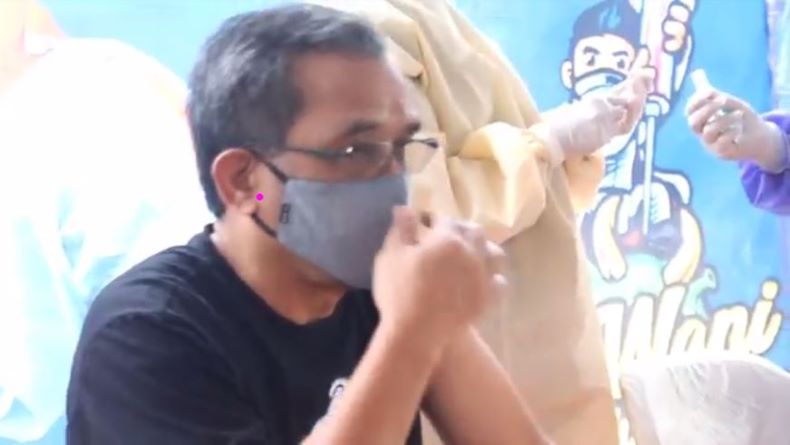 Disuntik Vaksin Covid-19 Dosis Kedua, Bupati Blora Merasa Kemeng 