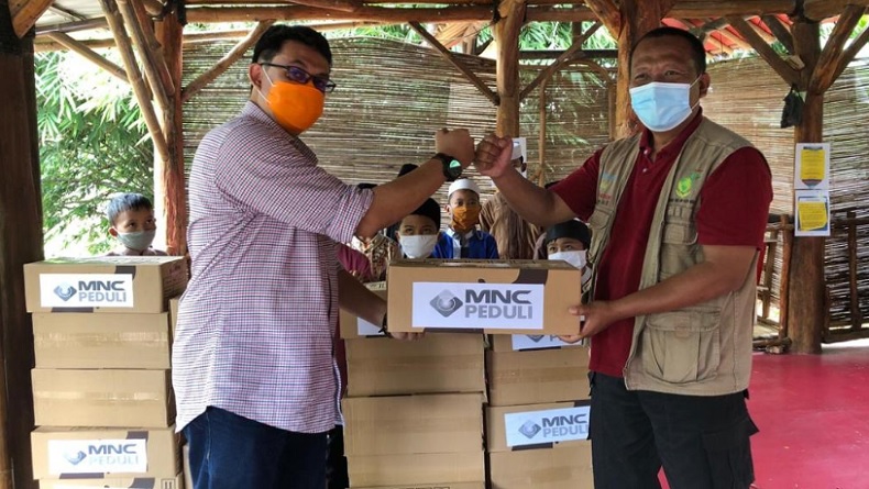 MNC Peduli Kembali Berikan Bantuan kepada Sekolah Alam Tunas Mulia Bantar Gebang