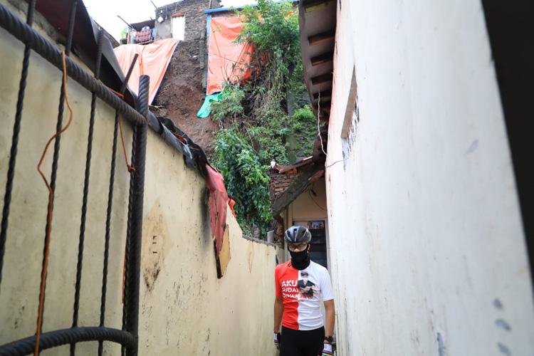 Sambangi Lokasi Longsor di Wologito Semarang, Ganjar Dicurhati Warga