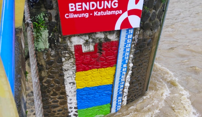 Puncak Bogor Mendung Minggu Siang, Bendung Katulampa Siaga 4