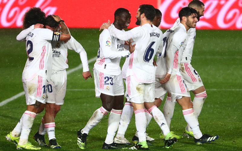 Taklukkan Getafe, Real Madrid Kudeta Barcelona