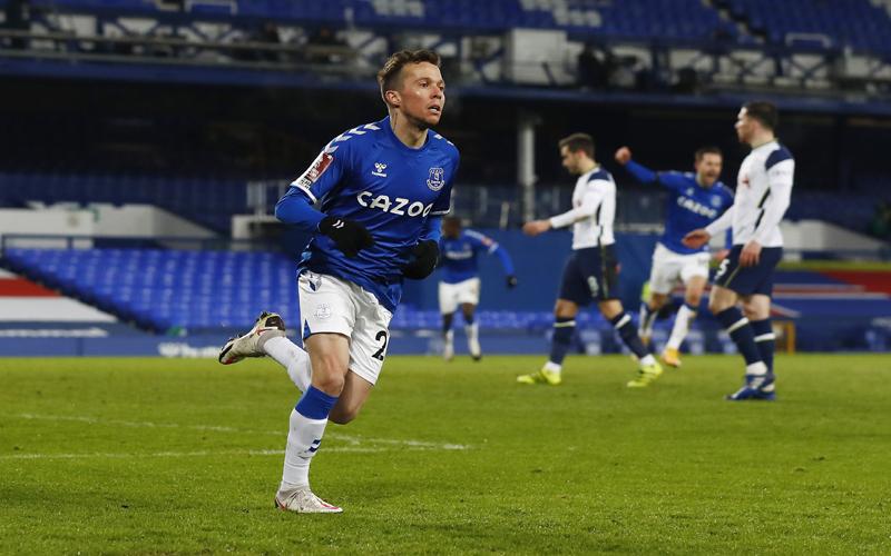 Drama 9 Gol, Everton Singkirkan Tottenham Hotspur