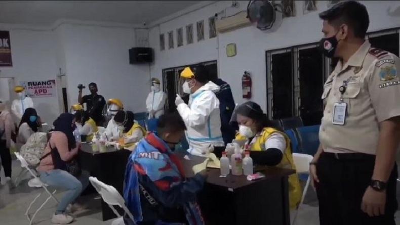 Terdampak Lockdown di Malaysia, 221 TKI asal Batubara Dipulangkan