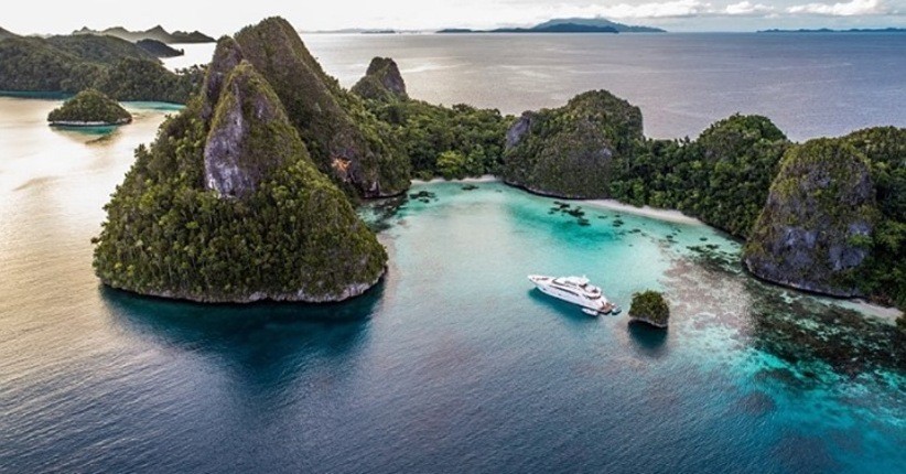 Pemulihan Pariwisata dengan Peduli Pelestarian Alam Bali hingga Raja Ampat