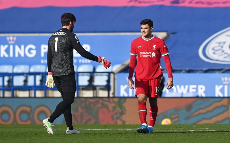 Detik-Detik Blunder Ozan Kabak dan Alisson Becker saat Liverpool Dihajar Leicester