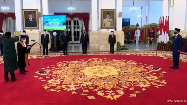 Jokowi Lantik Andi Samsan Nganro sebagai Wakil Ketua MA Bidang Yudisial