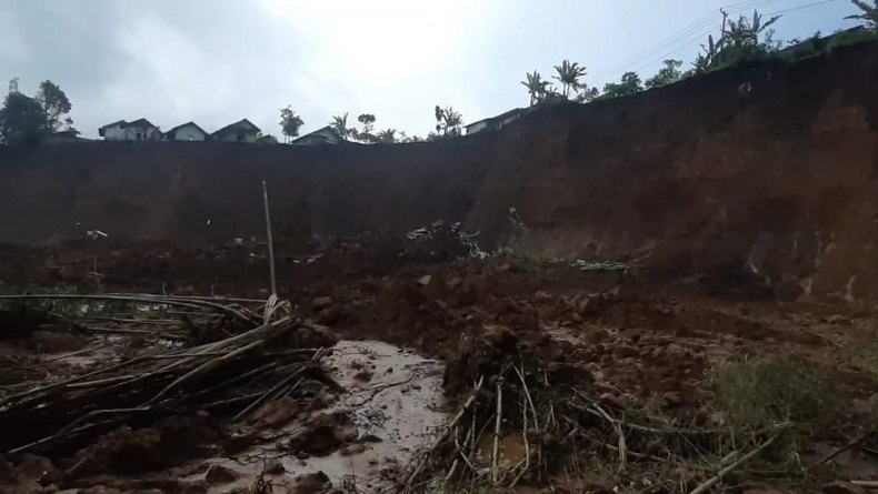 Pascalongsor Cilawu Garut, Pergerakan Tanah Masih Menghantui Warga