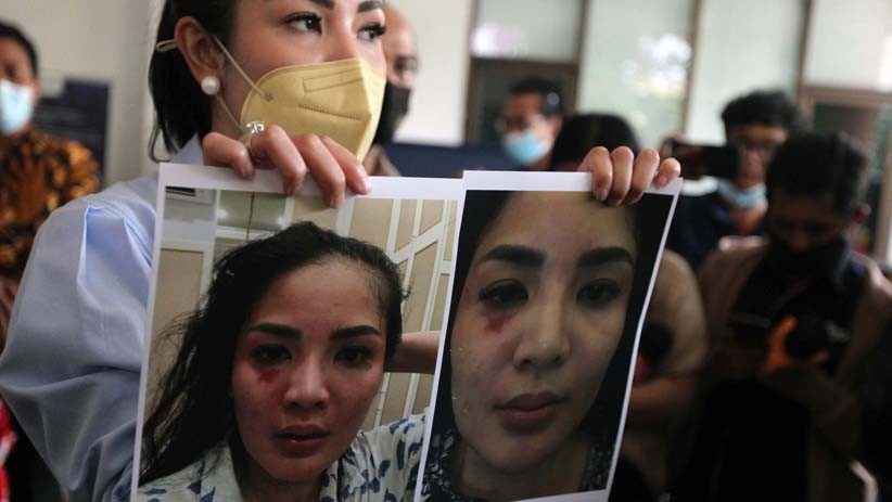 Deretan Kasus Artis Paling Bikin Geger Sepanjang 2021, Nomor 6 Sangat Menyita Perhatian Masyarakat