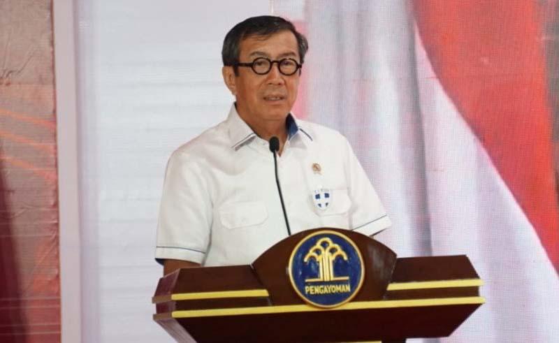 Cerita Yasonna Laoly Pernah Jadi Loper Koran untuk Penuhi Kebutuhan Hidup