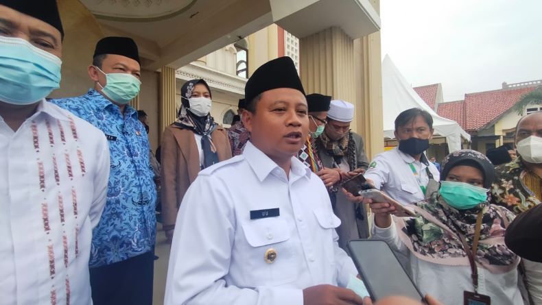 Wagub Uu Yakinkan Ponpes di Jawa Barat Disiplin Terapkan Prokes