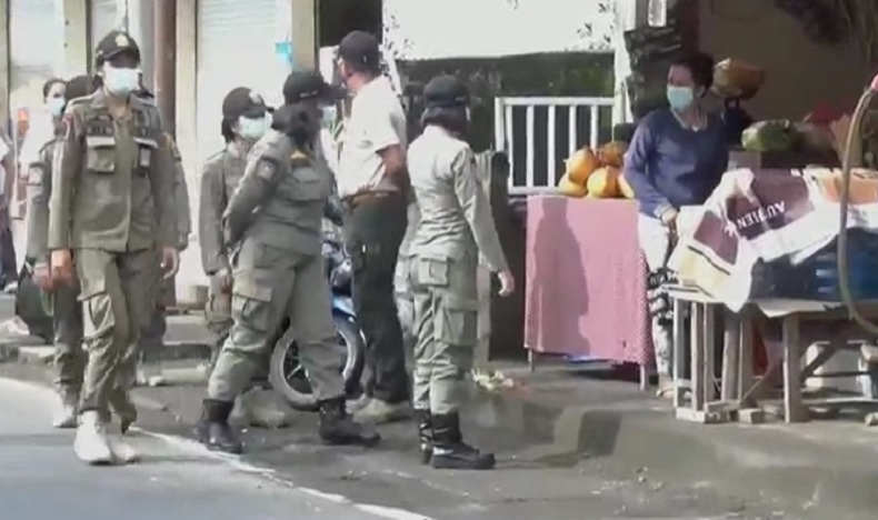 Satpol PP Gencarkan Razia Prokes, 40 Warga Denpasar Didenda Rp100.000
