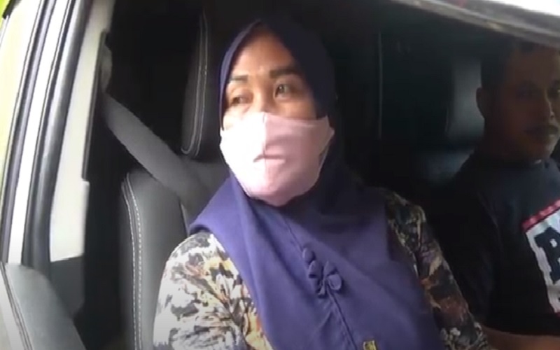 Usai Borong Mobil Hasil Ganti Rugi Lahan, Warga Tuban Belajar Nyetir 