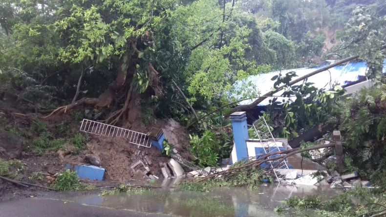 Longsor di Areal PJT 2 Jatiluhur Purwakarta, Jalan Terputus, Gedung Arsip Rusak
