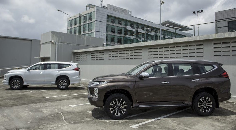 Perbedaan Mitsubishi Pajero Sport 4x4 dan 4x2