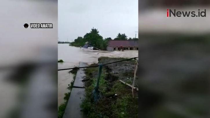 Tanggul Sungai Citarum Jebol, 12.000 Warga Kabupaten Bekasi Mengungsi