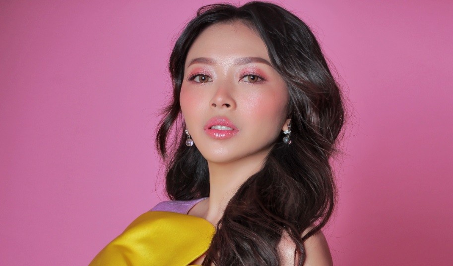 Gadis Manis Ciamis Goyang Tape Ketan? Yuk Kepoin Single Perdana Wina! 