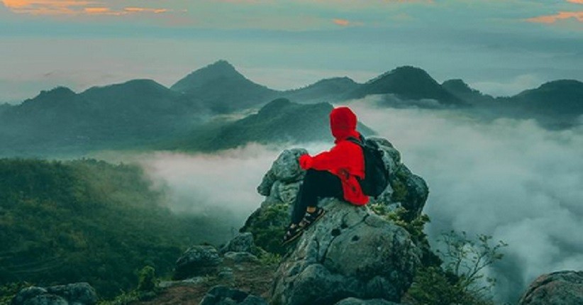 6 Pemandangan Alam Puncak di Ponorogo Paling Indah, Bisa Lihat Lautan Awan
