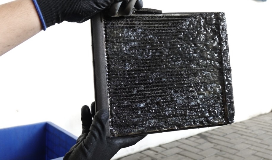 AC Mobil Jadi Bau Apek dan Tidak Dingin, Cek Evaporator Jangan Sampai Berlendir 