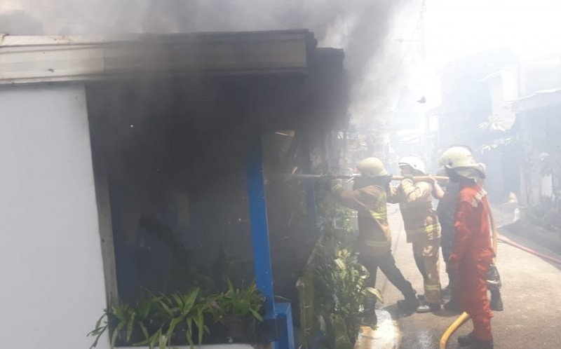 Kebakaran Hanguskan 4 Rumah di Kebayoran Lama, Dua Orang Terluka