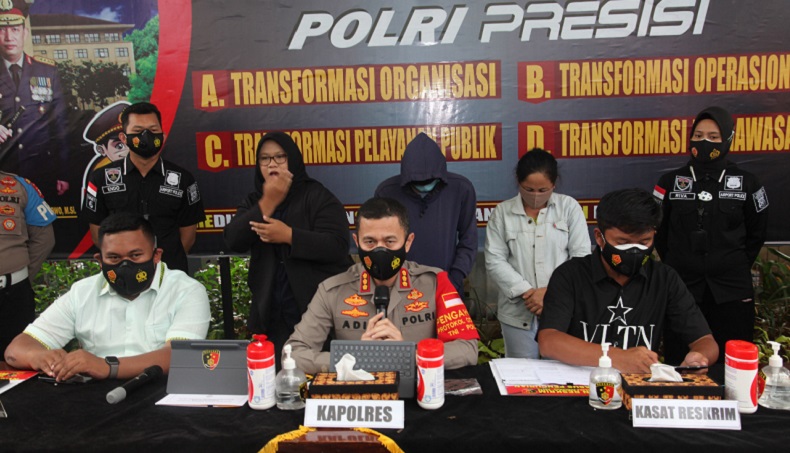 HP Selebgram Ajudan Pribadi Hilang di Bandara Soetta, Pelaku Ibu Rumah Tangga