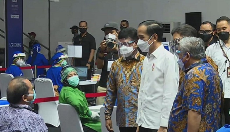 Vaksinasi Wartawan, Jokowi Berharap Dapat Memberikan Perlindungan saat Bertugas