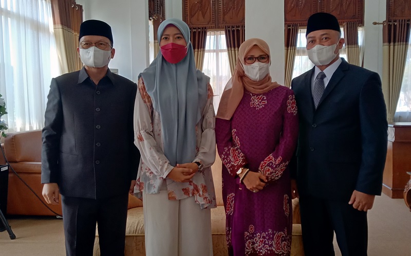 Usai Dilantik, Bupati Bangka Tengah Siap Dikritik Rakyat