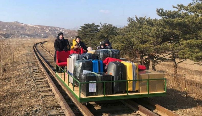 Kisah Diplomat Rusia Terpaksa Tinggalkan Korut Naik Kereta Troli yang Didorong Sendiri