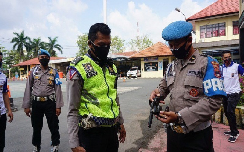 Awasi Senpi Personel, Polresta Banjarmasin Gelar Pemeriksaan