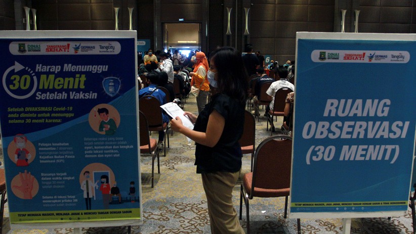 Ingatkan Masyarakat Taat Protokol Kesehatan, Wamenkes: Vaksin Covid-19 Bukan Game Changer