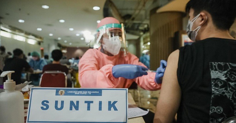 Sandiaga Uno Harapkan Industri Berkolaborasi Dalam Program Vaksinasi