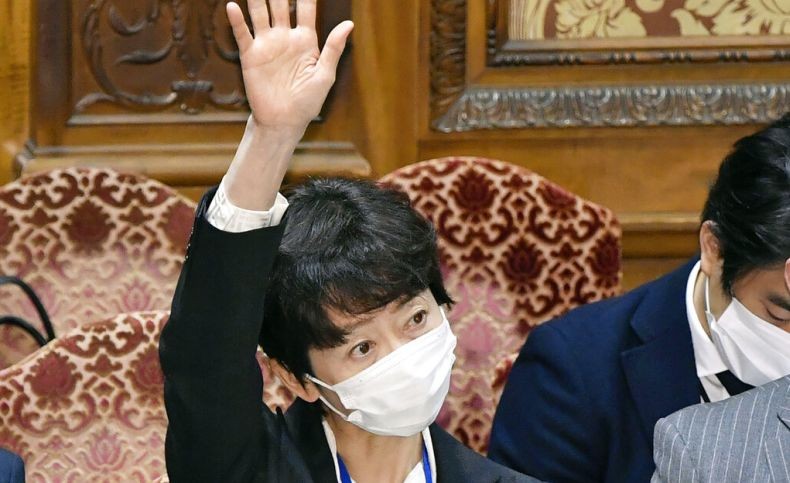 Kepala Humas Perdana Menteri Jepang Mundur Setelah Mengaku Ditraktir Media