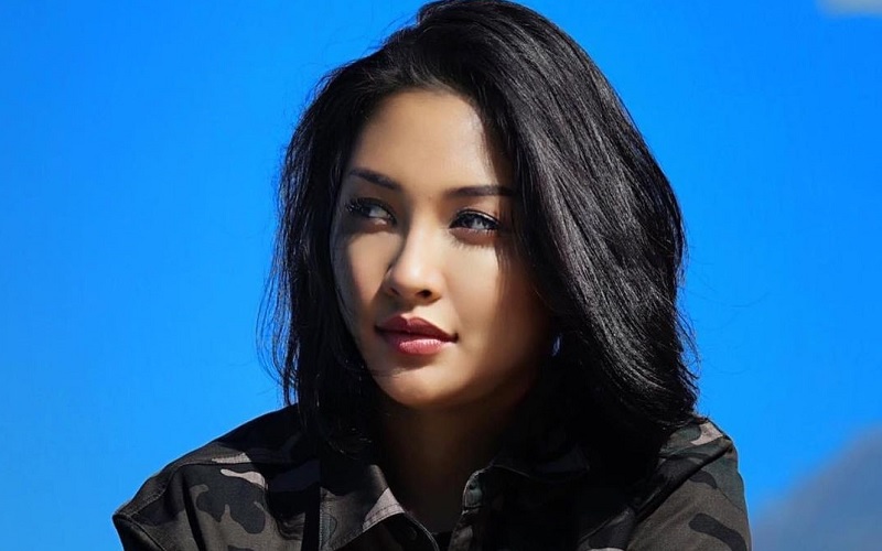 Deretan Foto Iptu Rita Tanpa Seragam Polisi yang Buat Warganet Pangling
