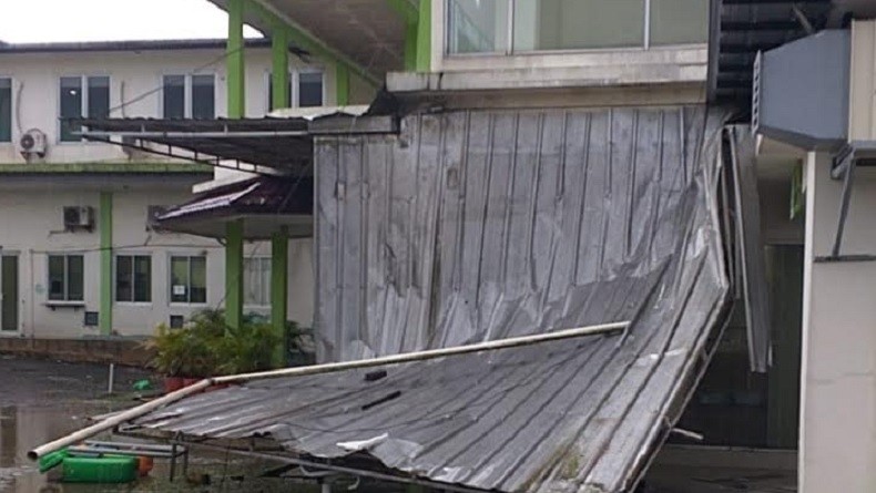 Puluhan Rumah Warga di Leuwiliang Bogor Rusak Diterjang Puting Beliung